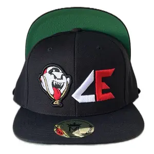 SnapBack Comando W/ Flat Green UnderVisor SnapBack Comando W/ Flat Green UnderVisor