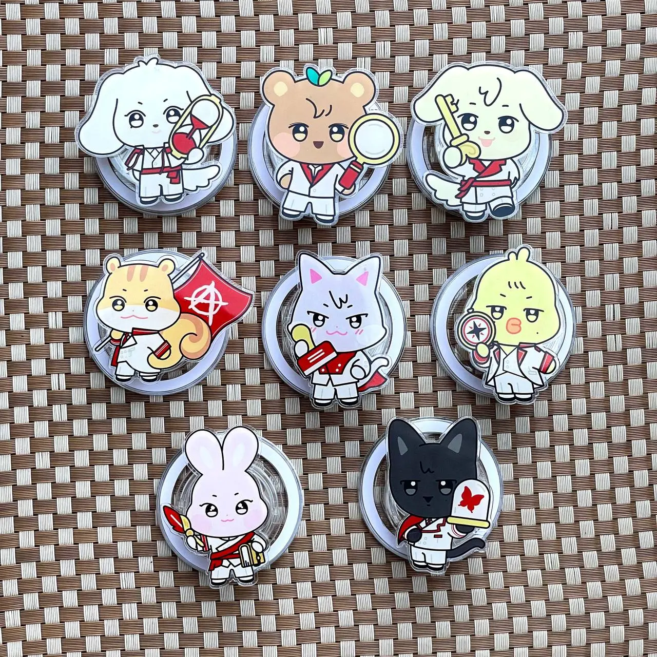 Adorable Kpop Animal Character Magsafe Phone Grip Set – Magnetic Pop Socket & Kickstand – Idol Fan Gift