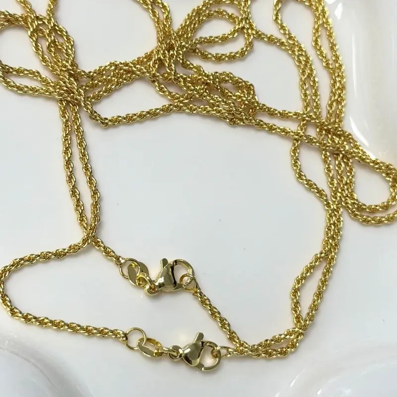 K72. 18K Twisted Necklace Chain 60mm