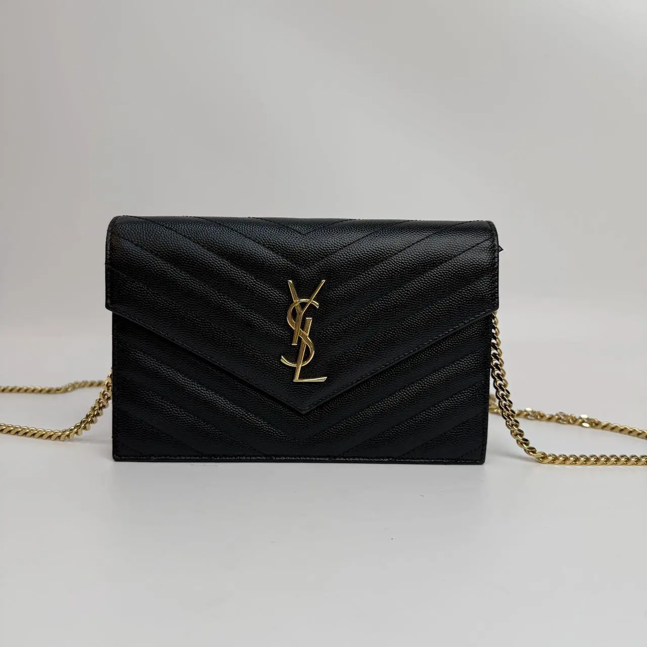 Pre-owned Yves Saint Laurent leather Crossbody Bags YSL envelope woc wallet on chain