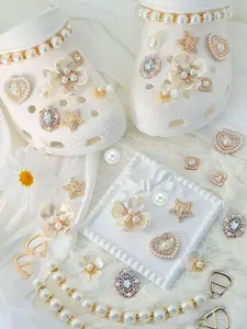 16 Piece Pearl Rhinestone Shoe Charms Set, Flower Heart Chain Decorations, Trendy Hole Shoes Accessories, Fashionable Shoe Ornaments, Women