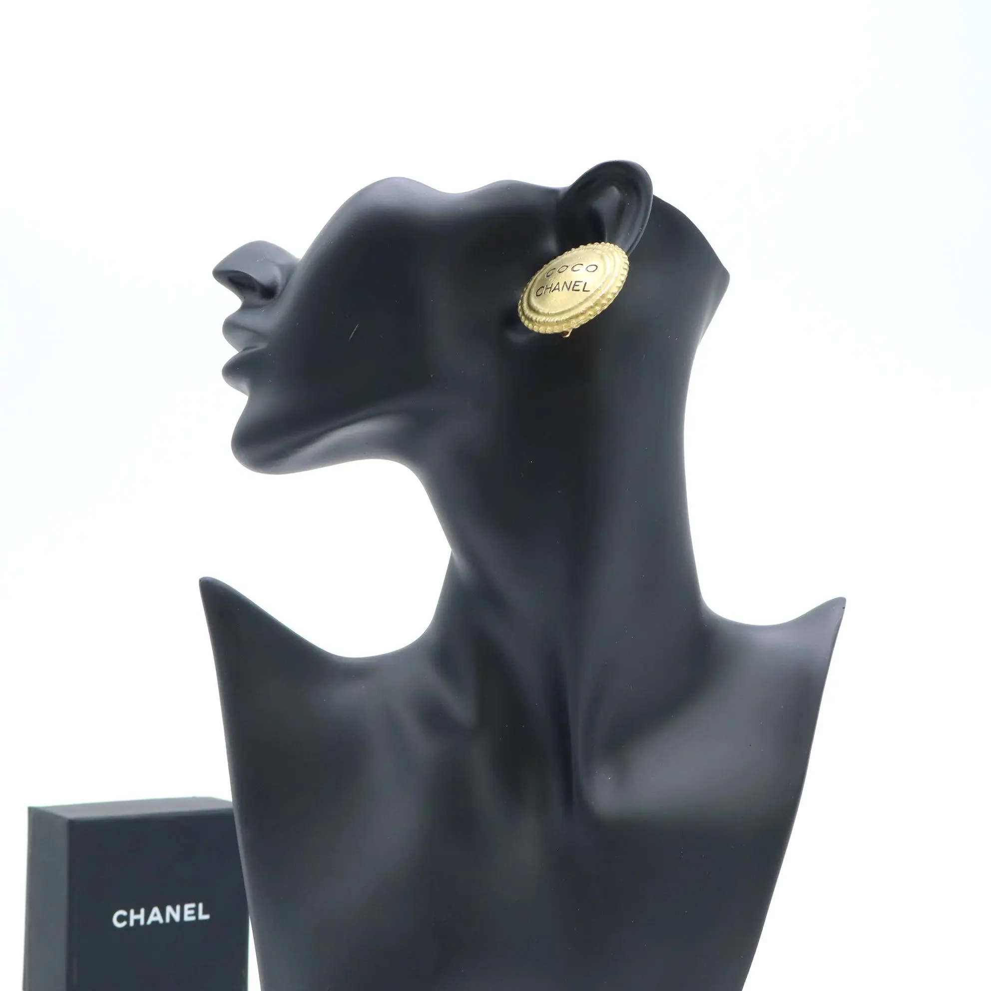 Pre-owned Chanel Vintage 1994 COCO CHANEL Lettered Button Clip On Earrings W22077