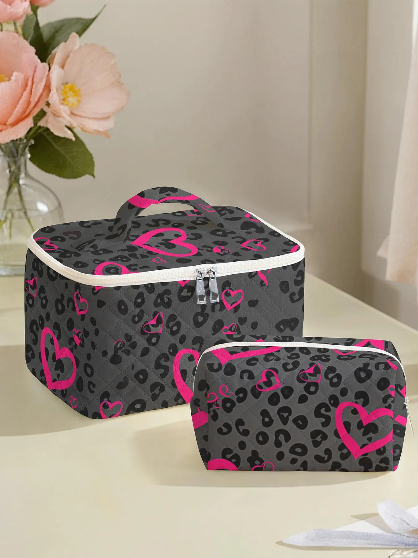 Heart Print Large Capacity Travel Cosmetic Storage Bag, Portable Makeup Bag with Zipper, Square Storage Organizer for Home & Travel, Makeup Organizer Pouch, Cosmetic Bags