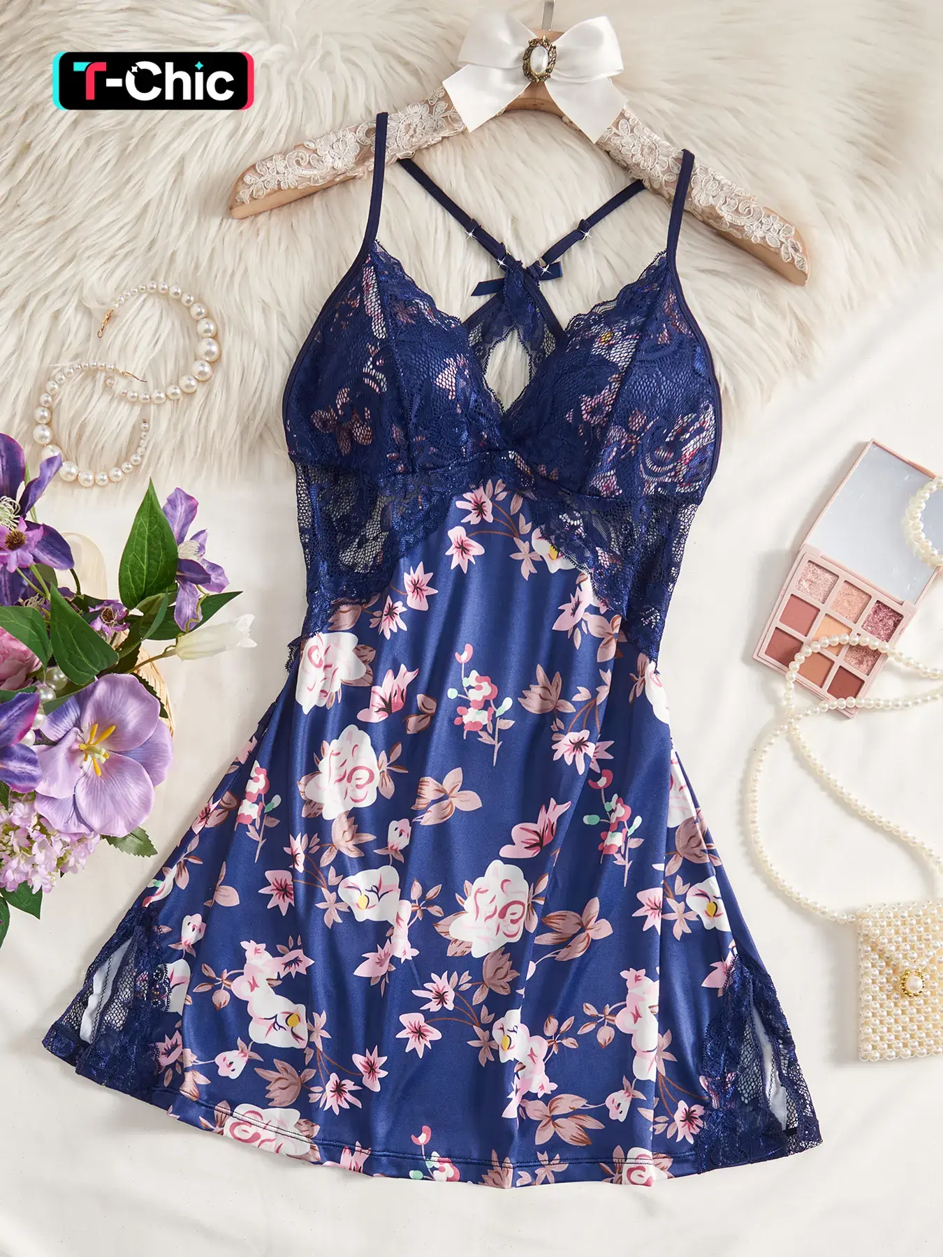 Women's All Over Floral Print Cami Nightdress, Casual Soft Comfortable Fitted Spaghetti Strap Lace Trim Nightgown for Summer, Fashion Ladies' Sleepwear for Daily Wear Womenswear, Nighty Dress, Floral Sleepwear Dresses, Soft Nightwear