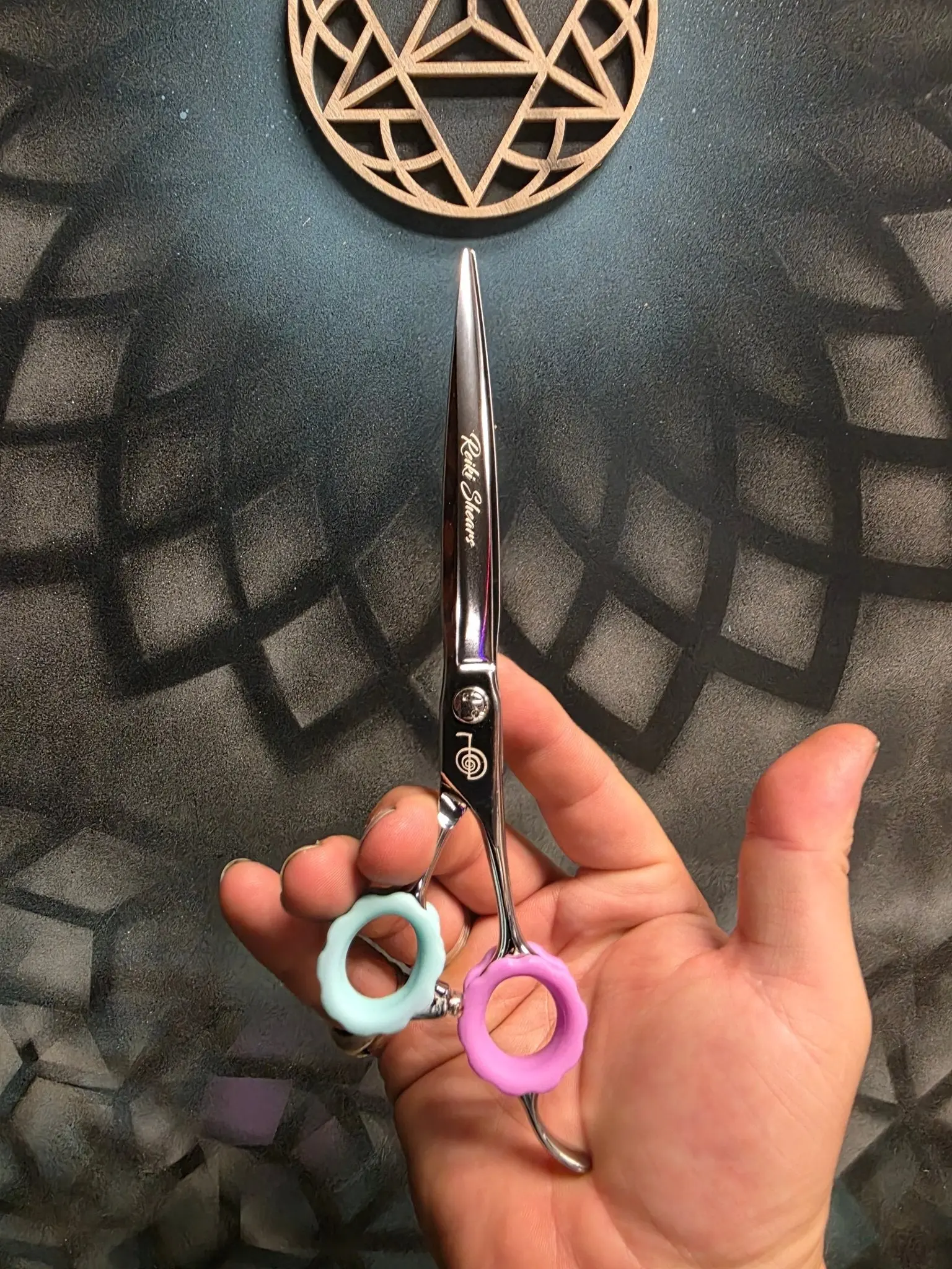 Reiki Shears - 7.5 Straight Axis