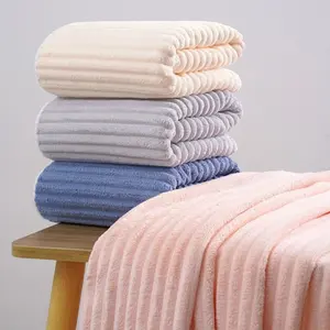 Soft Coral Fleece Towel Set, Absorbent Bath Towels, Thick Home Bathroom Towels, Cozy and Durable, Ideal for Daily Use, Shower Towels
