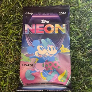 Topps 2026 Disney Neon Blaster Box Pack