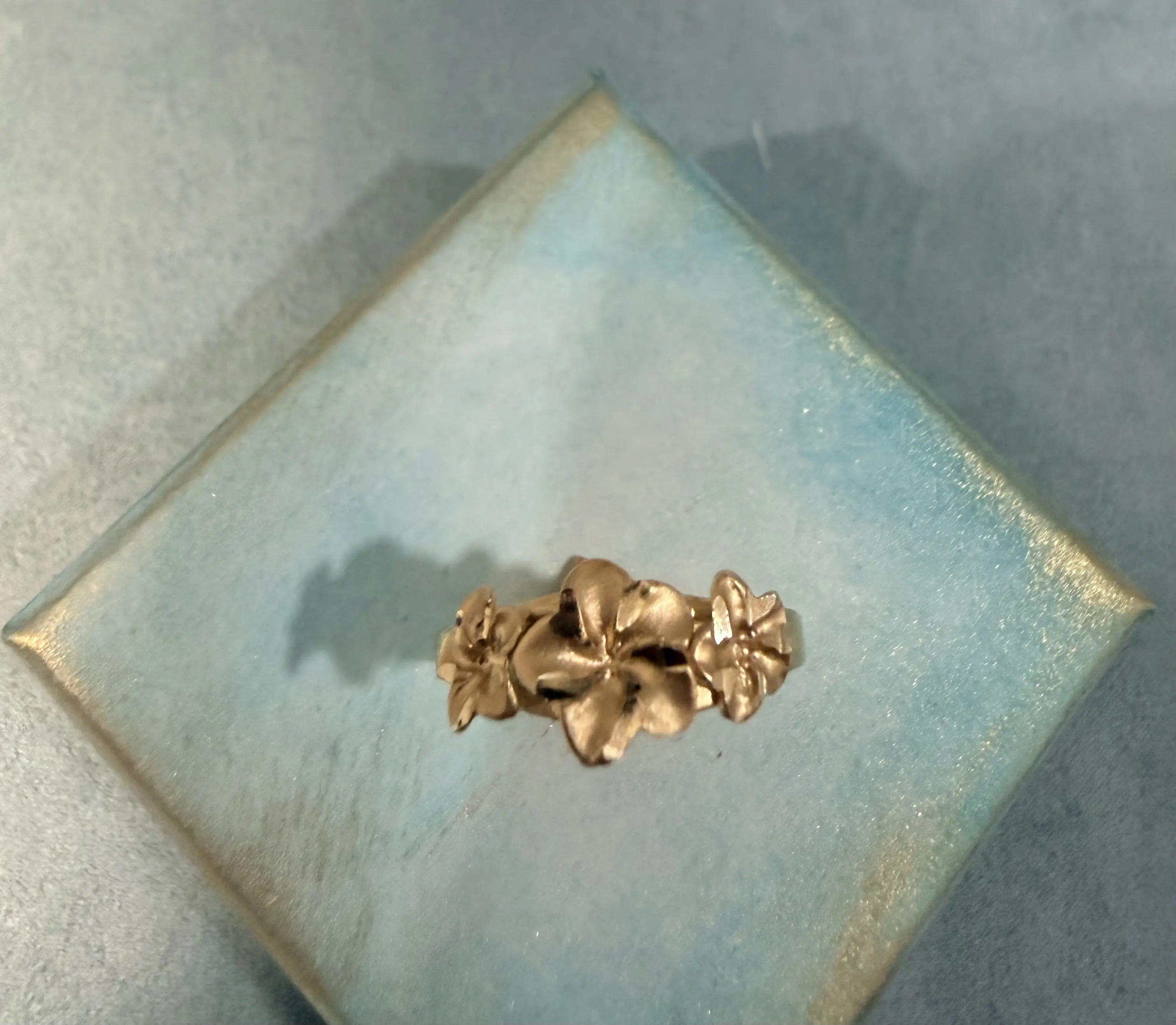 Triple Hawaiian flower ring 14k Gold