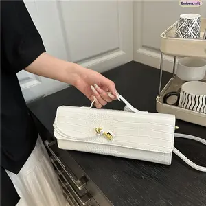 Baguette Bag for Women Aesthetic Shoulder Bag Crossbody Handbag Minimalist Purse Trendy Fashion Bag for Daily Wear Travel Outfit