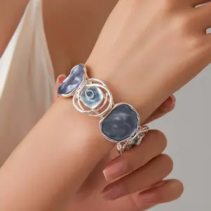 Hand-Painted Geometric Rose Elastic Bangle - Colorful Oil Painting Design, Artificial Gemstone Jewelry for Ladies, Everyday Wear Accessory with Artistic Flair