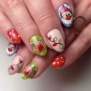 24pcs Cute Santa Reindeer Christmas Nail Lights, Short Oval Press-On Nails, Glossy Finish, Includes Jelly Glue and File, Perfect for Parties