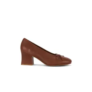Jeffrey Campbell Doll-Baby Pump in Cognac