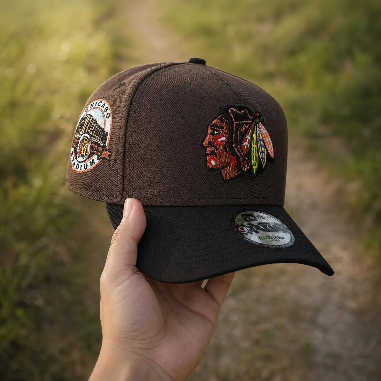 New Era Chicago Blackhawks Brown 9FORTY Cap – Premium Adjustable Snapback Baseball Hat, Dual Patch Embroidery, Collector’s Limited Edition 2026, Urban Streetwear Gorra, Moda Urbana para Hombres y Mujeres, TikTok Trend Style Essential