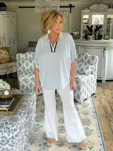 Blue Contrast Collar V-Neck Top