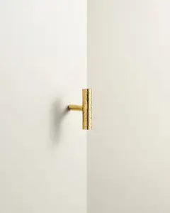 HAWTHORNE HAMMERED CYLINDRICAL T-BAR KNOB
