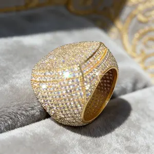 1PC luxury men's ring fully studded with zircon, featuring a domineering hip-hop style, sparkling and eye-catching, suitable for trendy men's daily wear or parties, suitable for both men and women