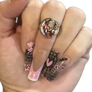 Handmade adjustable stainless steel horror themed cabochon rings.  Face features Pennywise surrounded by Michael Meyers, Freddy Krueger, Leatherface and Hellraiser!