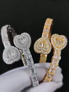 Women's Heart-Shaped Rhinestone Bracelet, Luxury Hip-Hop Design, Fashion Jewelry for All Seasons, Casual Style Accessory