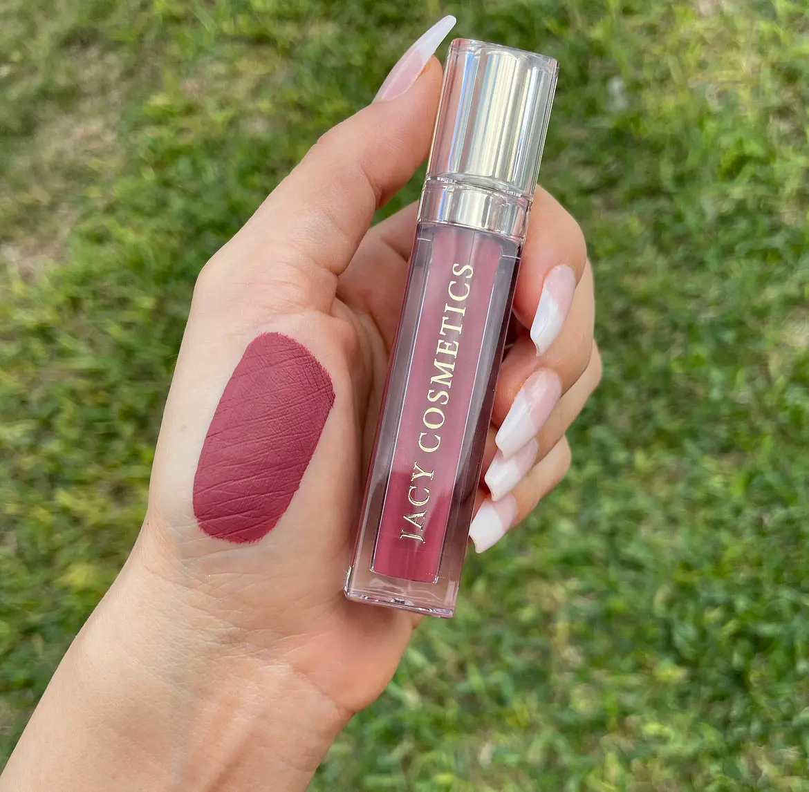 MIL AMORES lipstick MIL AMORES lipstick