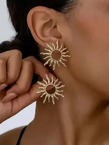 Elegant Butterfly Earrings with Sunflower Design, Fashionable Unique Jewelry for Trendy Women, Perfect Gift for Any Occasion