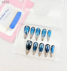 .DP.6595.Cat's Eye Rhinestone Wearable Nail