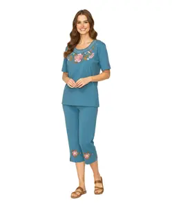 Women's Short Sleeve Embroidered Blouse and Matching Capri Set WS18