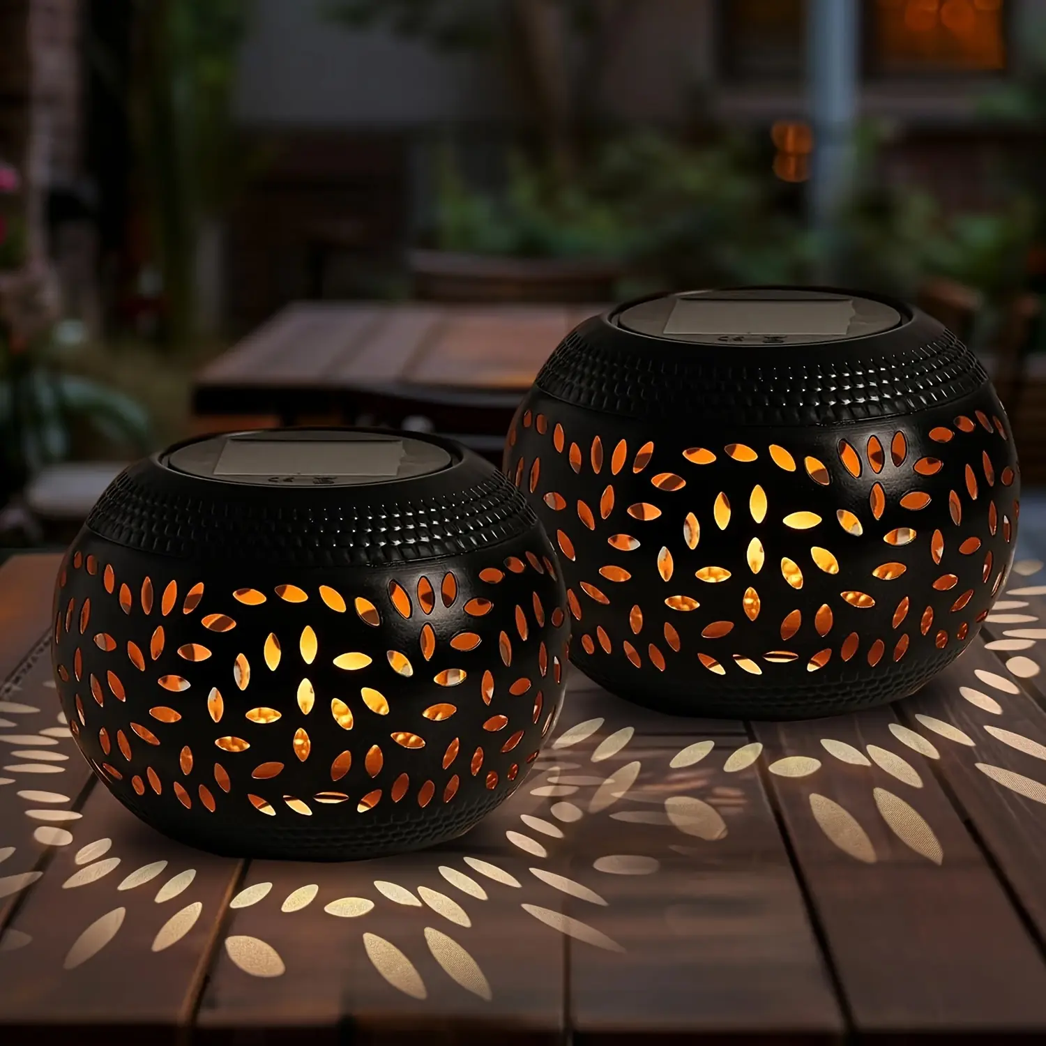 2-Pieces Solar Powered Outdoor Table Lanterns with Hollow Pattern, Auto Illumination Decoration Lights for Patio, Porch Tabletop