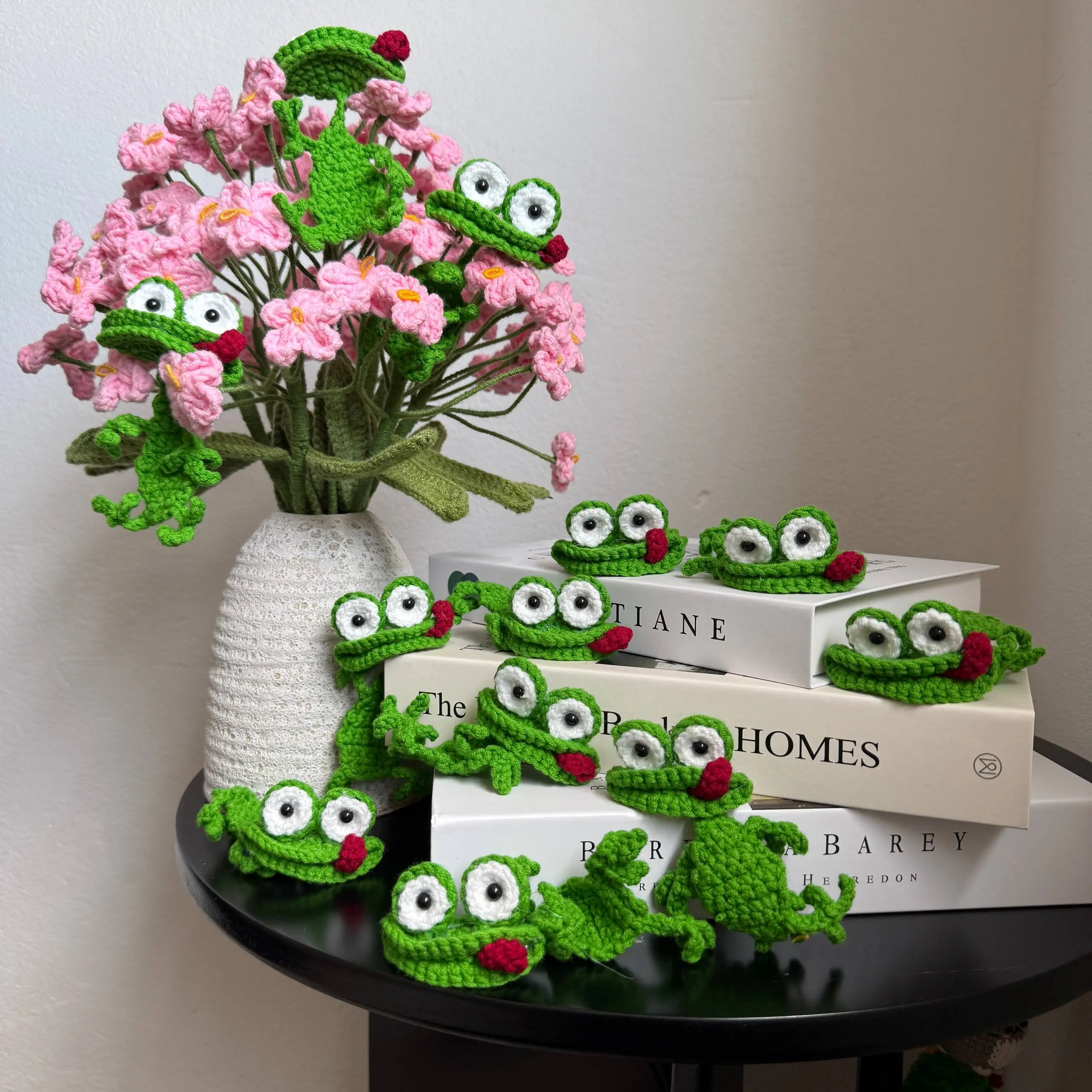 Handmade Amigurumi Crochet Lizard & Frog Bookmark-Keychain Set, 9-10 cm Cotton Yarn Kawaii Reading Accessory, Whimsical School/Birthday Gift Idea for Book Lovers