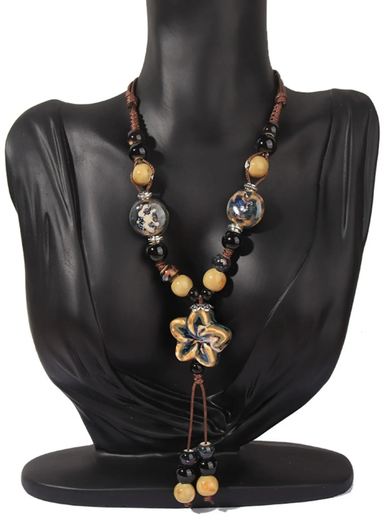 Vintage Sweater Chain for Women, Long Ceramic Necklace, Bohemian Flower Necklace, Stylish Handmade Flower Tassel Pendant, Trendy Yunnan Craft Jewelry, Boho Style Jewelry, Casual Style Necklaces, Accessory Necklace, Trendy Fashionable Accessories