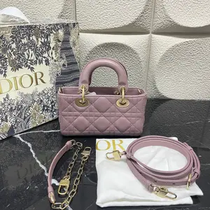 Pre-owned Dior Lambskin Shoulder Bags 6.30'' R3639 Shoulder Bag C14049214473 0228 T1 Chloe