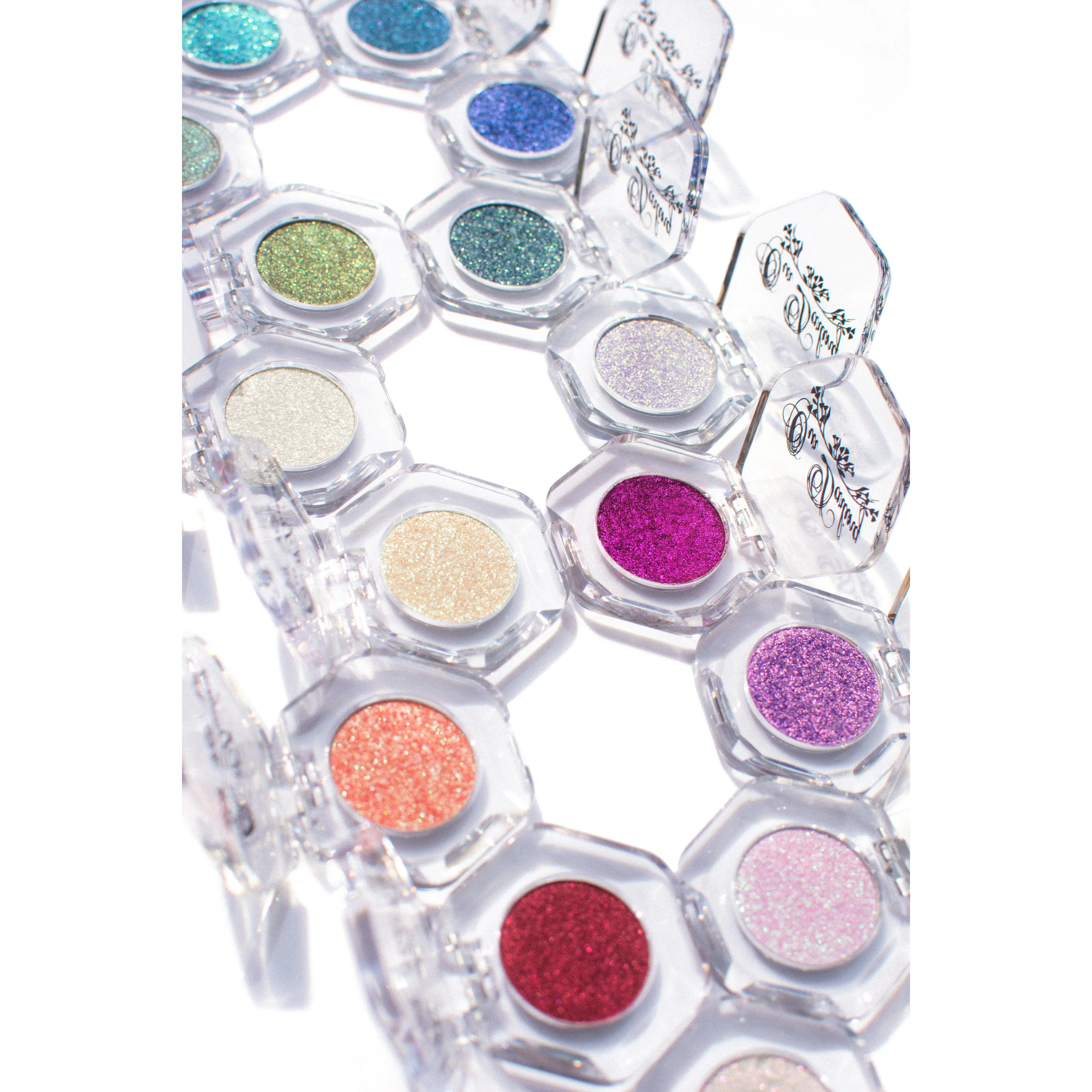 Multichrome Eyeshadow in Spiritualist - Ultra Shimmer Pressed Pigment with Chrome Effect, Sparkly Vegan & Cruelty Free Makeup, 1.2g