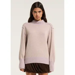 VIAVIA The Boxy Cashmere Turtleneck in Sand Purple