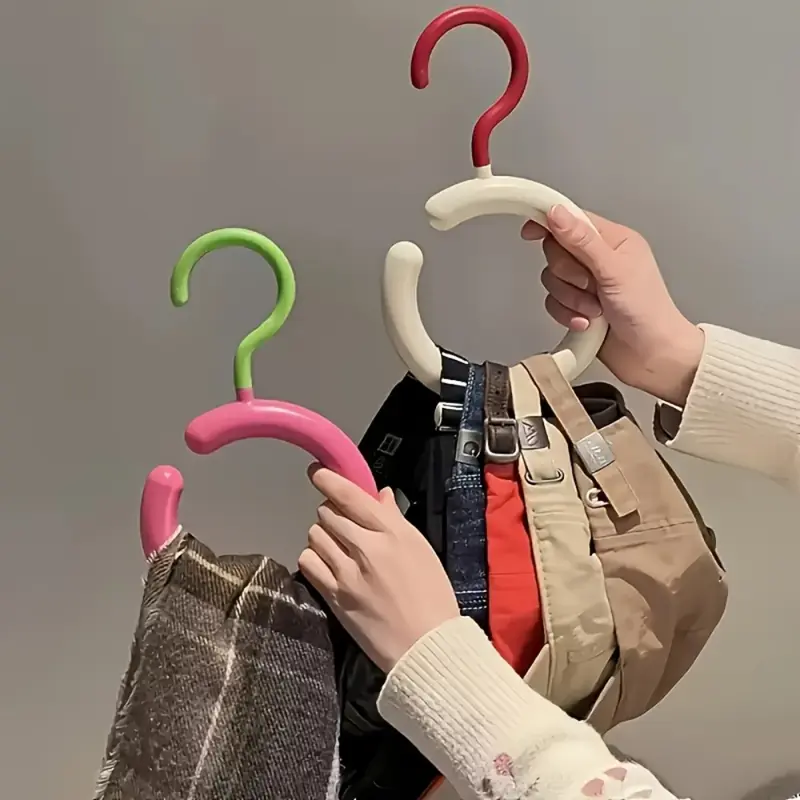 3pcs Dopamine, Ankara red, milky white 360 rotating clothes rack-durable plastic, ideal for hanging scarves, hats, shirts, bags, etc. Rotatable Clothes Hanger, Multifunctional Clothes Hanger Clothes Hanger Organizers Plastic Hangers