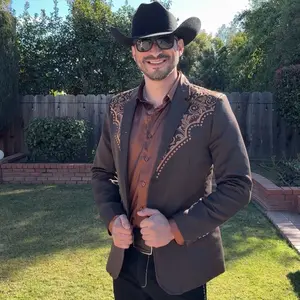Saco Vaquero Bordado de Satin Saco Vaquero Bordado de Satin