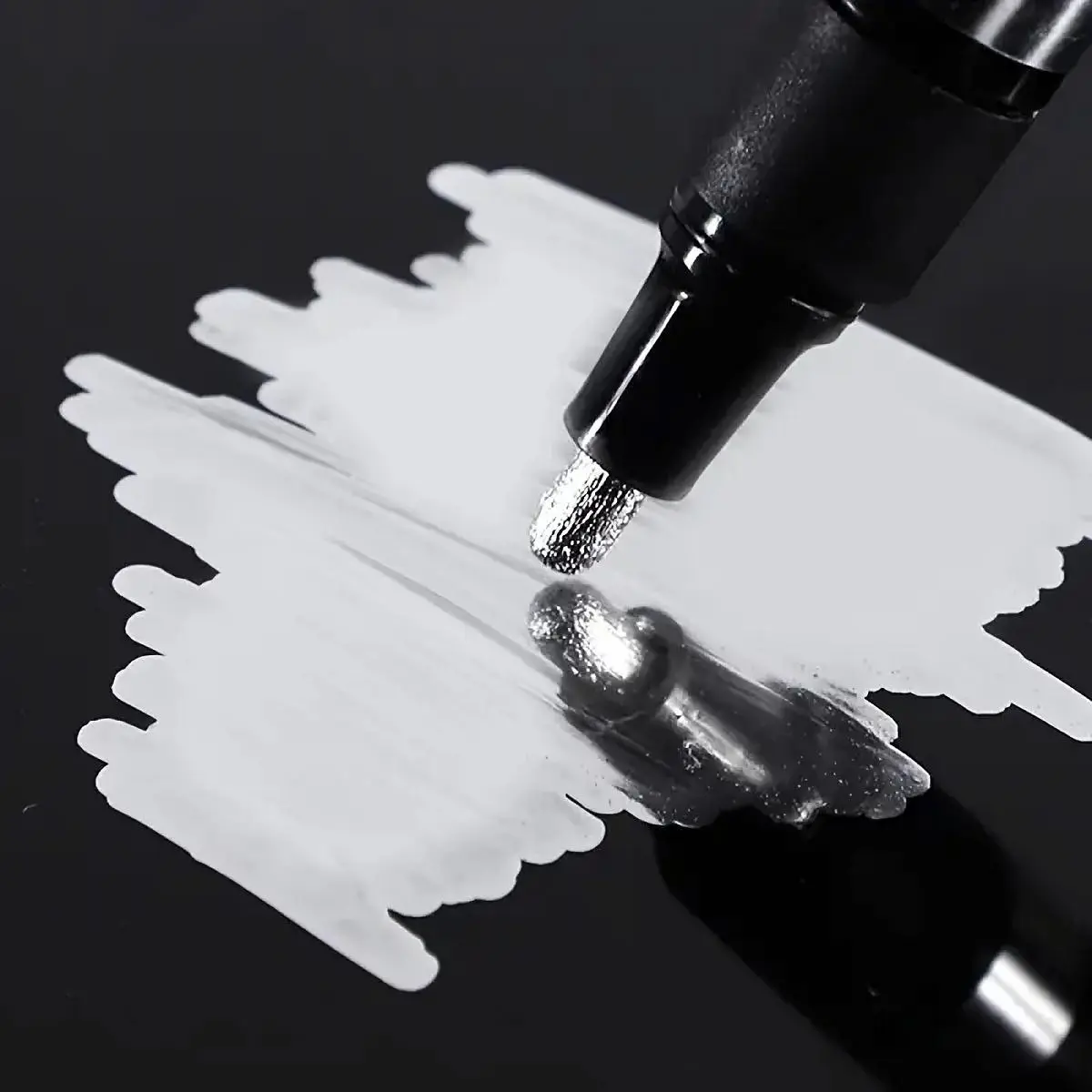 Reflective Metallic Marker Pen, Special Pen, High-Gloss Finish, Ideal for Professional Applications, Durable & Stylish Design, Perfect for Marking, Paint Pen