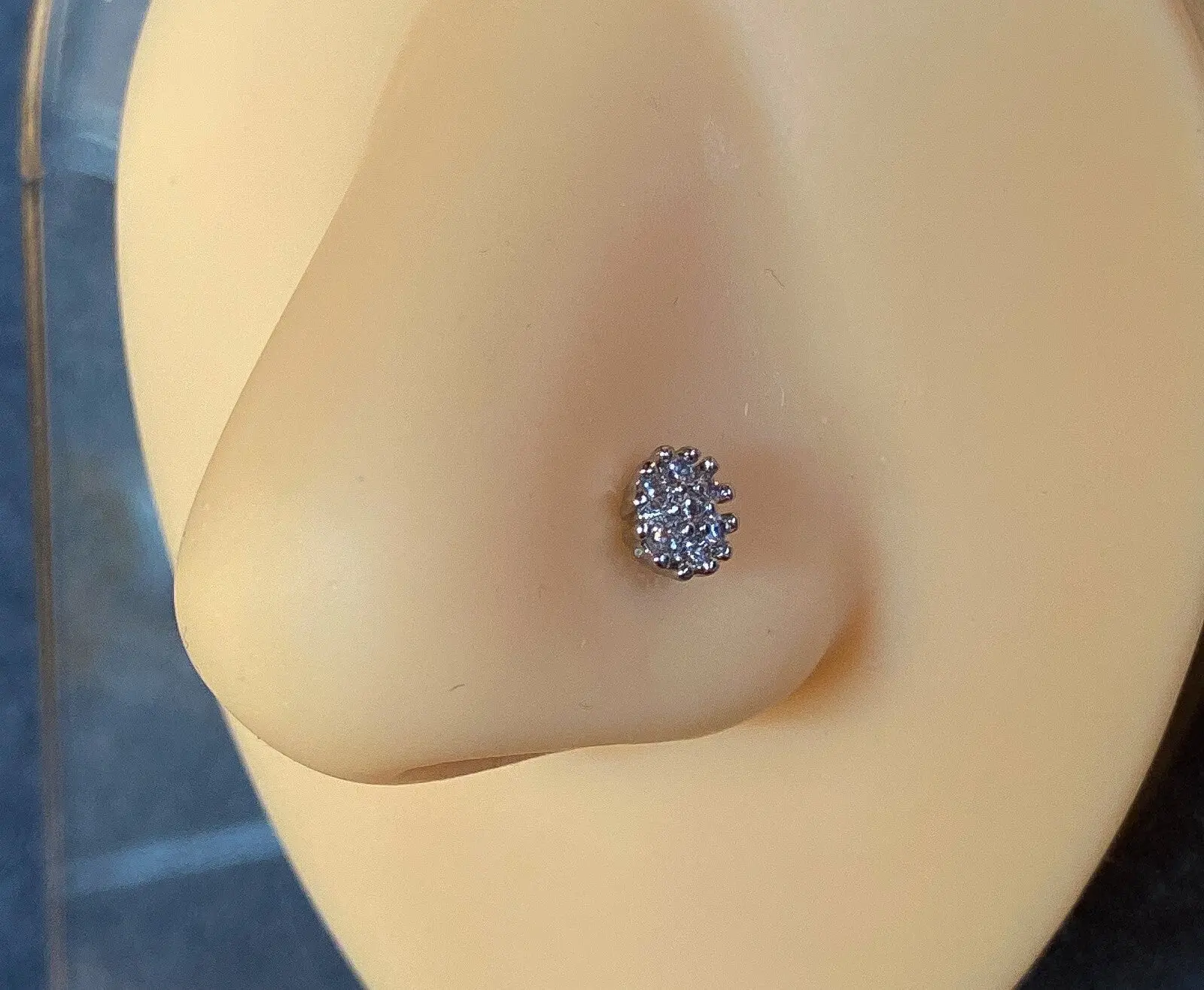 CZ Flower Top 20g Surgical Steel Nose Stud Bone Nostril Ring Body Jewelry