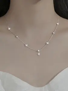 925 Sterling Silver Snowflake Flower Design Exquisite Trendy Pendant Necklace for Women, Jewelry for Party, Daily Clothing Decor, Trendy All-match Jewelry for Birthday Gift