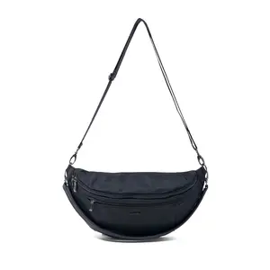 baggallini Stanton Crossbody Bag baggallini Stanton Crossbody Bag