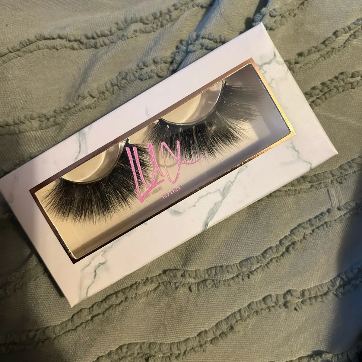 Luxury lashes