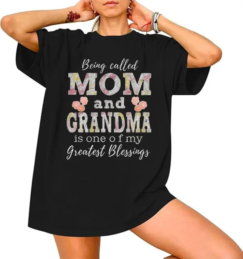 Women's "A Grandma & Mom Appreciation T-Shirt - Comfortable Casual Round Neck Short Sleeve Tee Suitable for Mom & Grandma - Family Gift