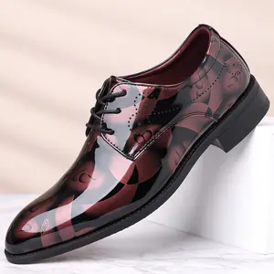 Men's Black Formal Shoes—featuring a low-top design that blends style with modern aesthetics. Suitable for all seasons, versatile, and practical, they are the ideal choice for both office commuting and everyday wear.