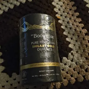 Product Review of Be Bodywise by Root Labs Pure Himalayan Shilajit Gummies | New Year New Me Edition | 3000 mg with KSM-66 Ashwagandha, Gokshura, Saffron, Black Musli | Fulvic Acid & 85+ Trace Minerals | No Added Sugar | Natural Strength, Focus & Stamina Support from H**e