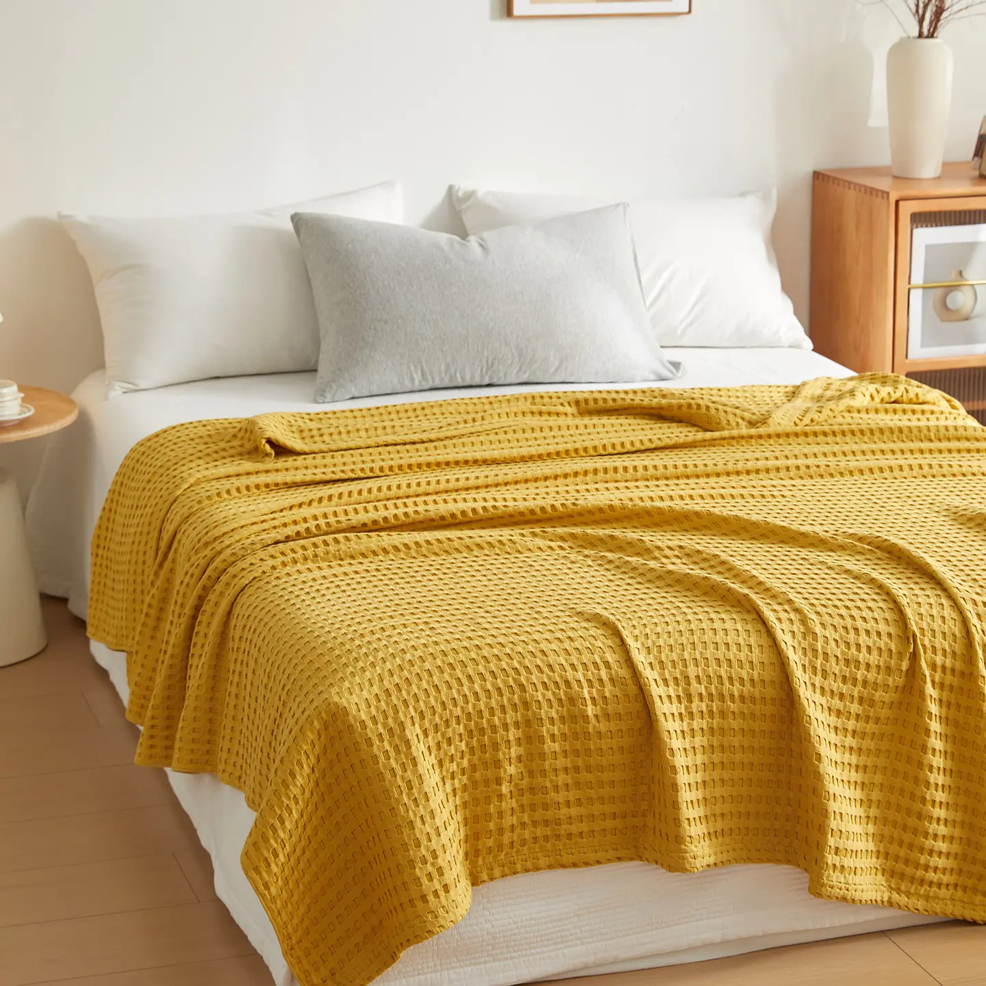 100% Pure Cotton Waffle Weave Blanket Cloth Throw - Lightweight, Breathable, Textured, Cooling for Hot Sleepers, Machine Washable, Wrinkle Resistant, Solid Colors, All-Season, Feel Cosy, Minimalist Bedroom Decor for Sofa Bed, Blanket Cloth Throws