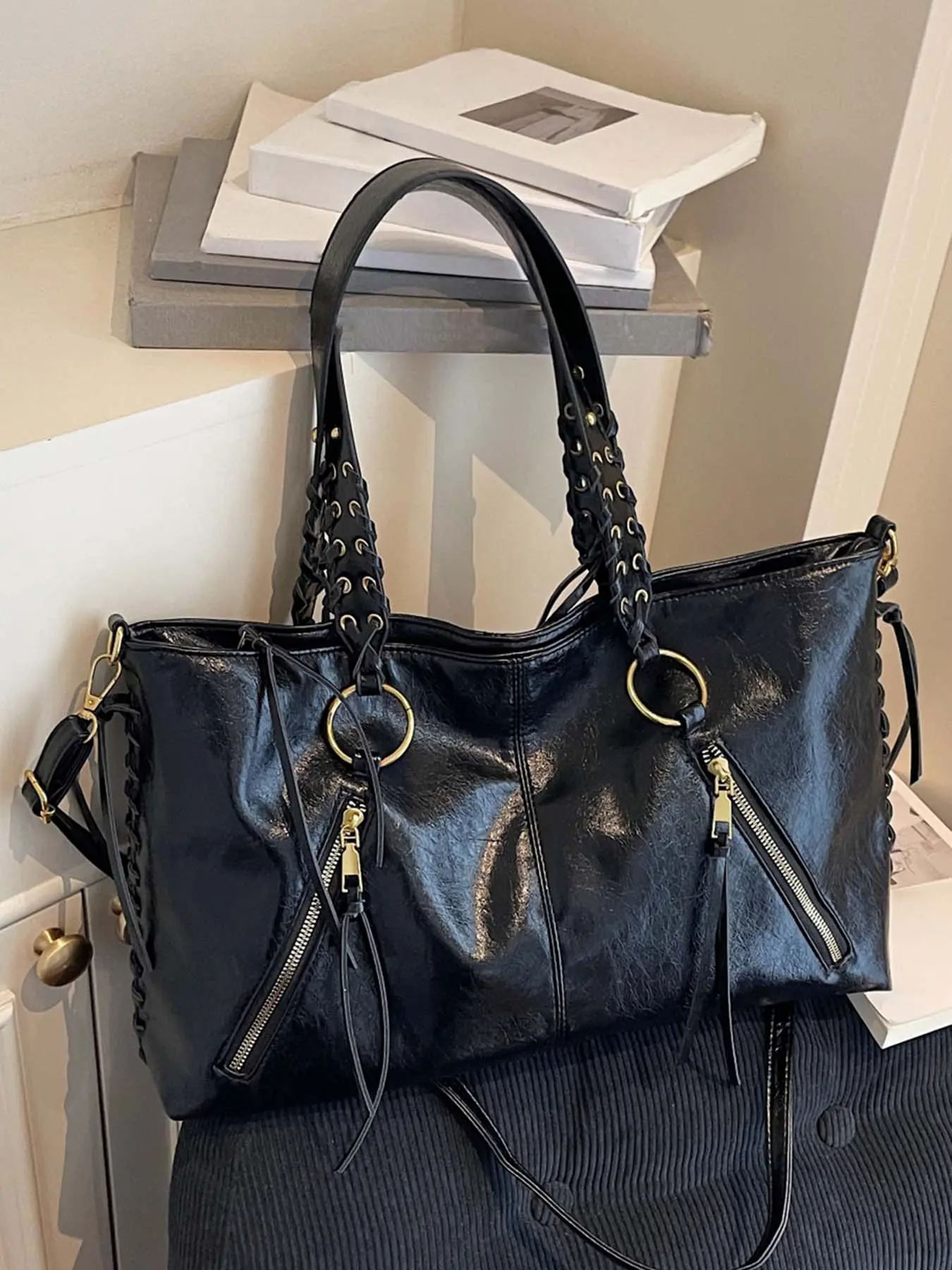 Simple and retro textured shoulder messenger bag, metal hardware braided rivet shoulder strap design practical versatile shoulder messenger bag, Casual crossbody bag, suitable for daily commuting, shopping, etc., Casual Fashion Bag, Casual Messenger Bags