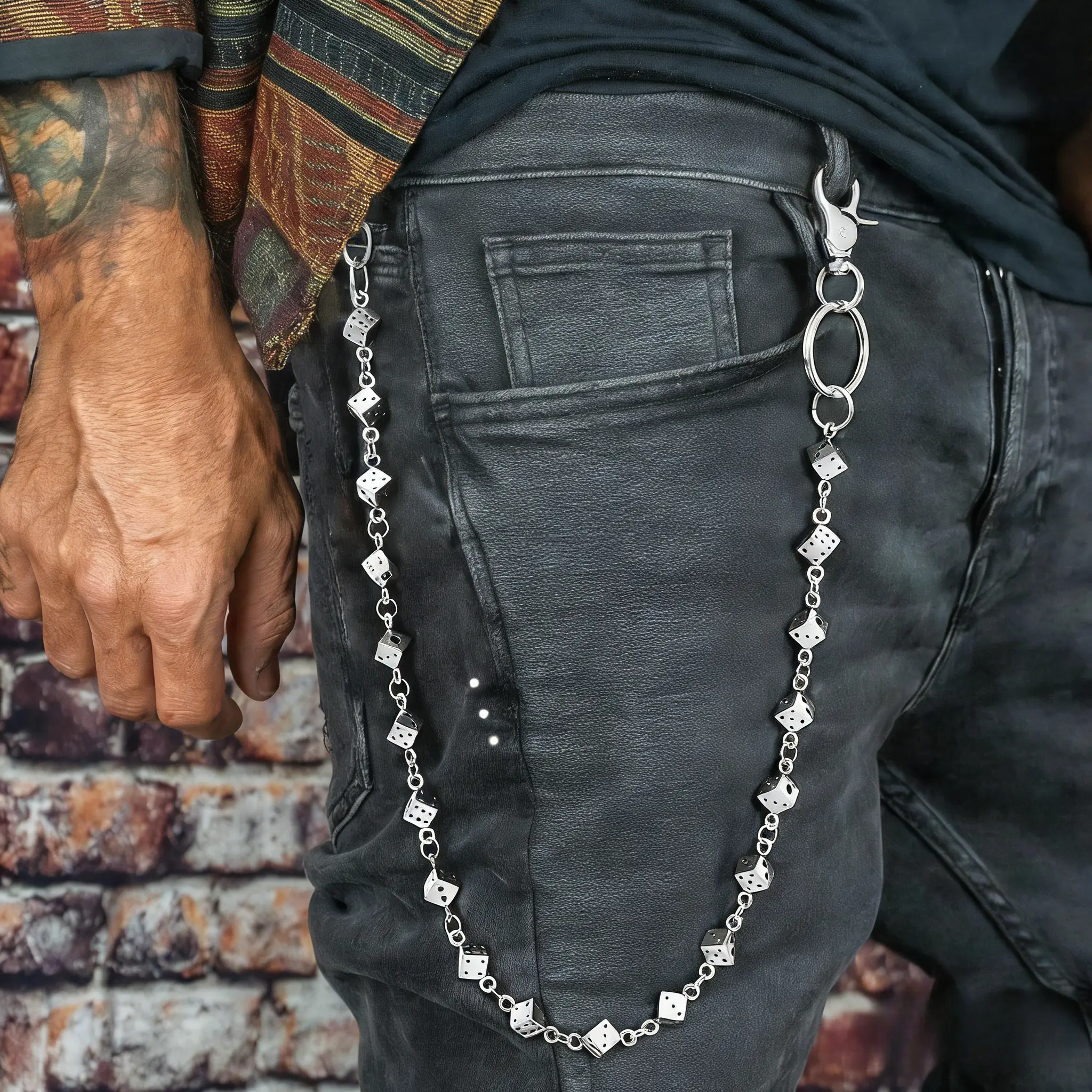 Unisex Punk Dice Pants Chain, Durable Alloy Metal Wallet Chain with Edgy Street Flair, Features a Secure Clasp, Great for All Occasions, Metal Keychains, Parties, Versatile For All Genders, Hip Hop Style Keychains, Casual