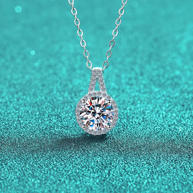 1ct Moissanite necklace pendant, silver plated with 18K, classic round jewelry set, simple and fashionable, perfect for engagement, wedding, or as a gift,J006D