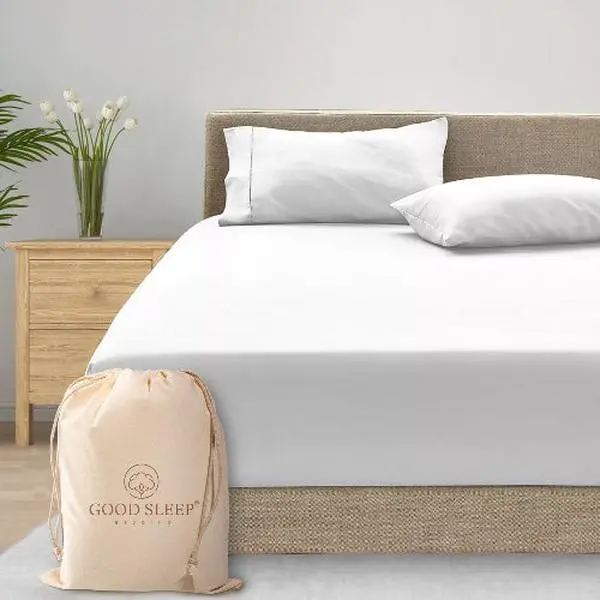 Luxury Egyptian Cotton 1-Piece Classic Sateen Weave Fitted Sheet - Deep Pockets, Breathable Bedding Linen for Bedroom Use