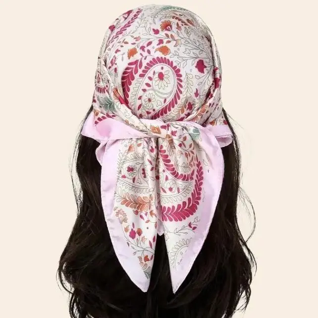 Women's Geometric Printed Silk Square Scarf, Head Wrap, Bandana, Suitable for Daily Use, Ideal for Dressing Up Your Look scarves