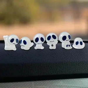 6 Piece Glow Skeleton Mini Resin Car Accessories Set, Cute Auto Interior Decor, Rearview Mirror Dashboard Ornaments, DIY Scene Props, Car Interior Decoration