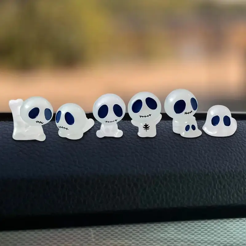 6 Piece Glow Skeleton Mini Resin Car Accessories Set, Cute Auto Interior Decor, Rearview Mirror Dashboard Ornaments, DIY Scene Props, Car Interior Decoration